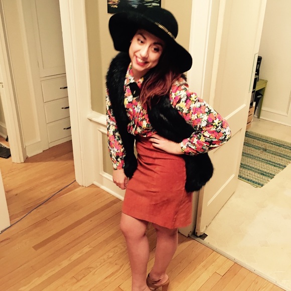 Meet your Posher, MacKenzie - Picture 2 of 6